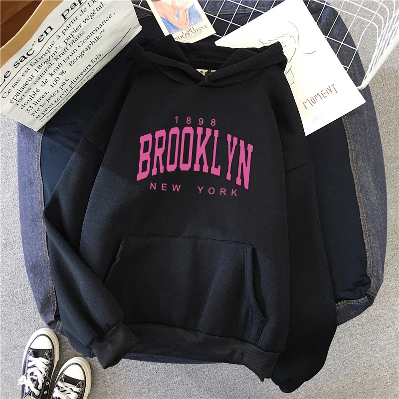 Outdoor Sport Drawing - Brooklyn Moda Kadın Kapüşonlu Sweatshirt, Her
