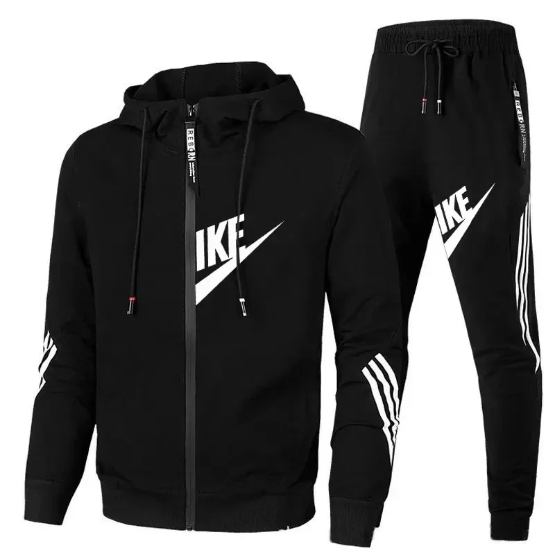 Outdoor Sport Outfit - Açık hava sporcu kıyafeti. Yanları şeritli