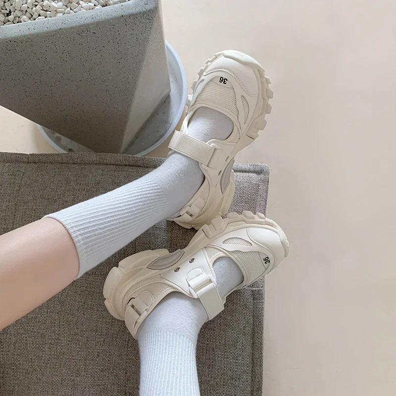 Kadın Spor Sandalet Kama Oymak - Outdoor Sport Outfit incelemesi ve fiyatı